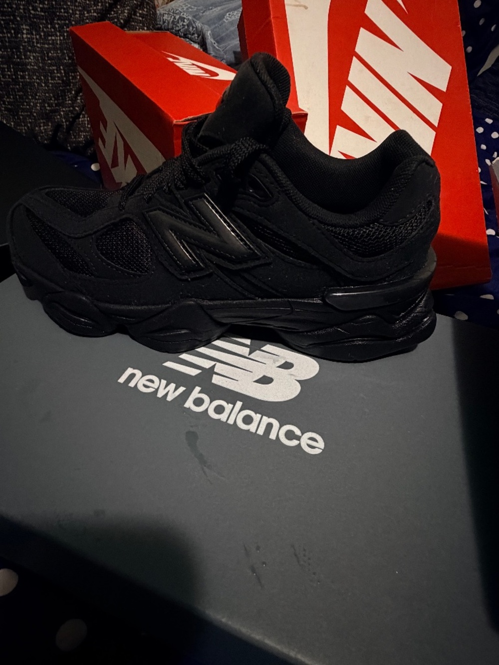 New Balance 9060 Triple black